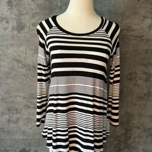 Papaya Black and White Boxy Tunic